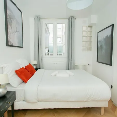 Apartment Cozy 2br Near Champs-elysees
